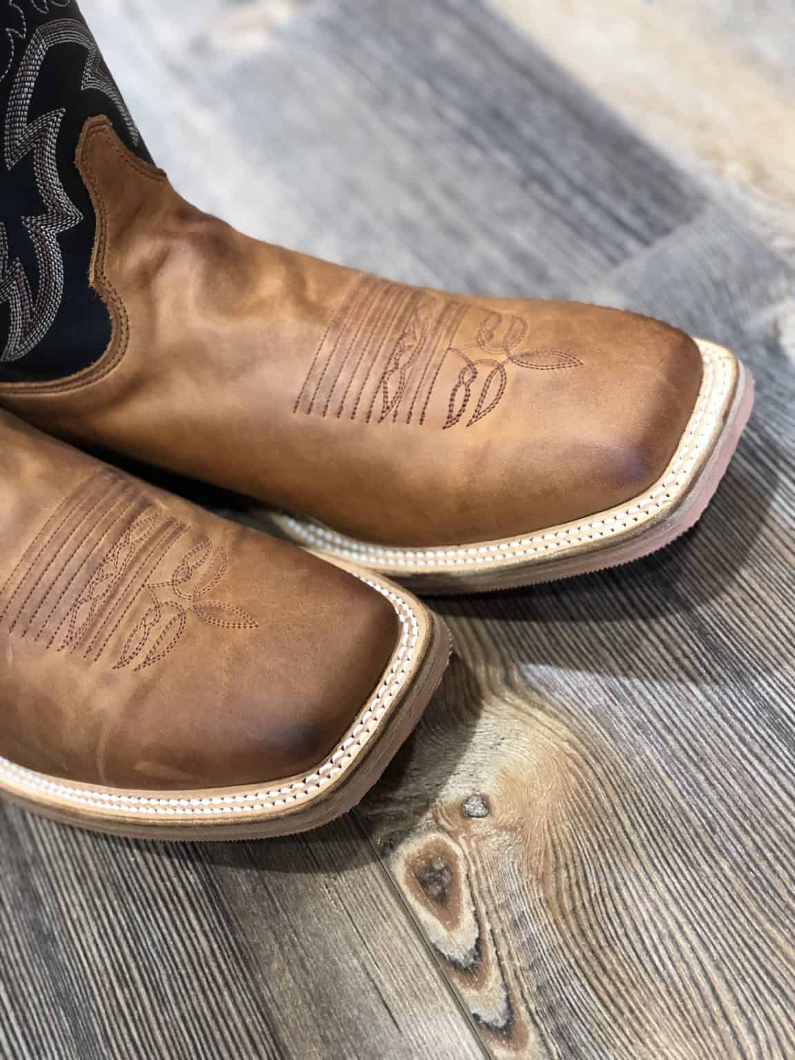 justin caddo brown boots