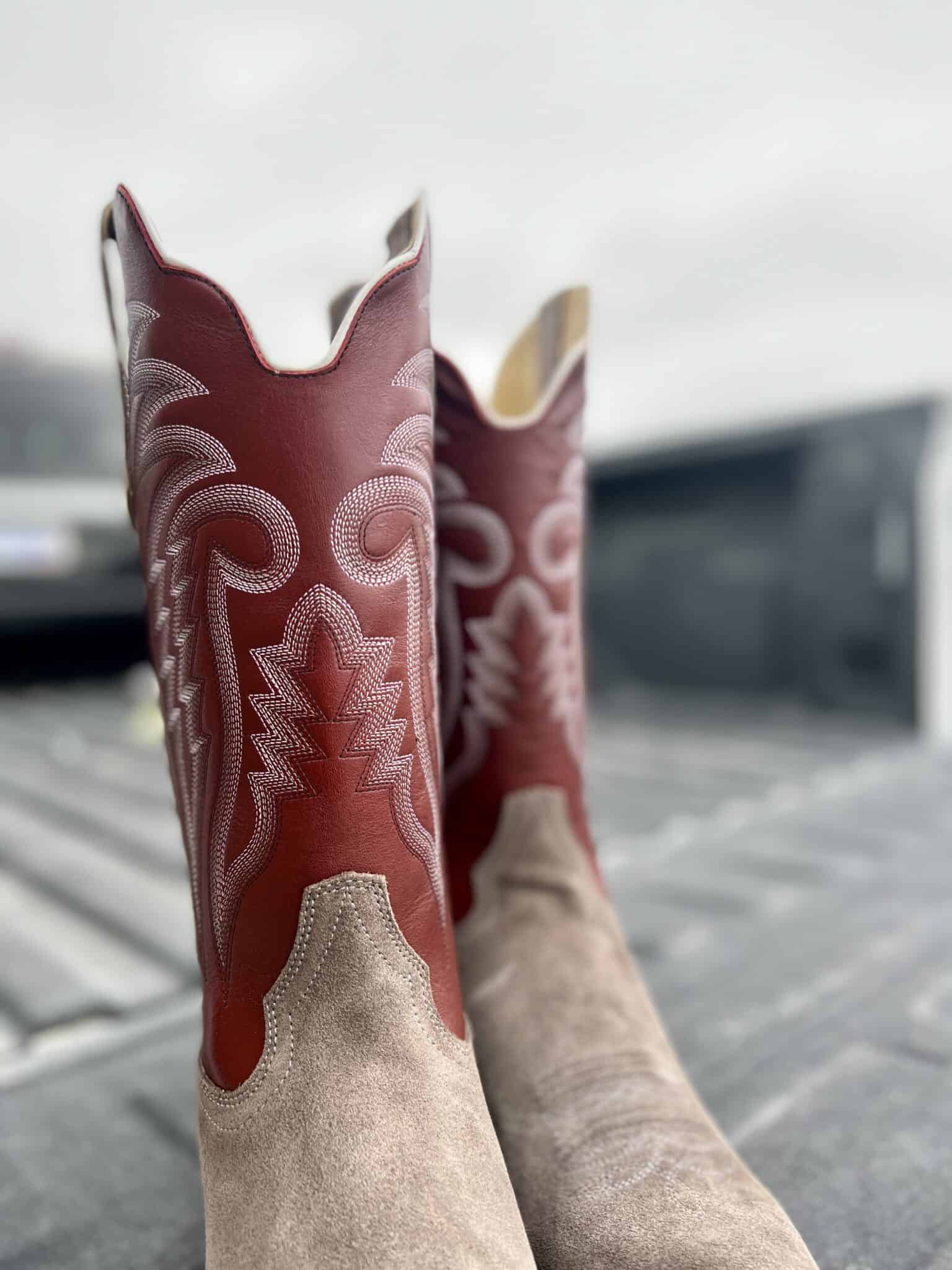 R. Watson Men's Charcoal RoughOut Boot Saddle Rags