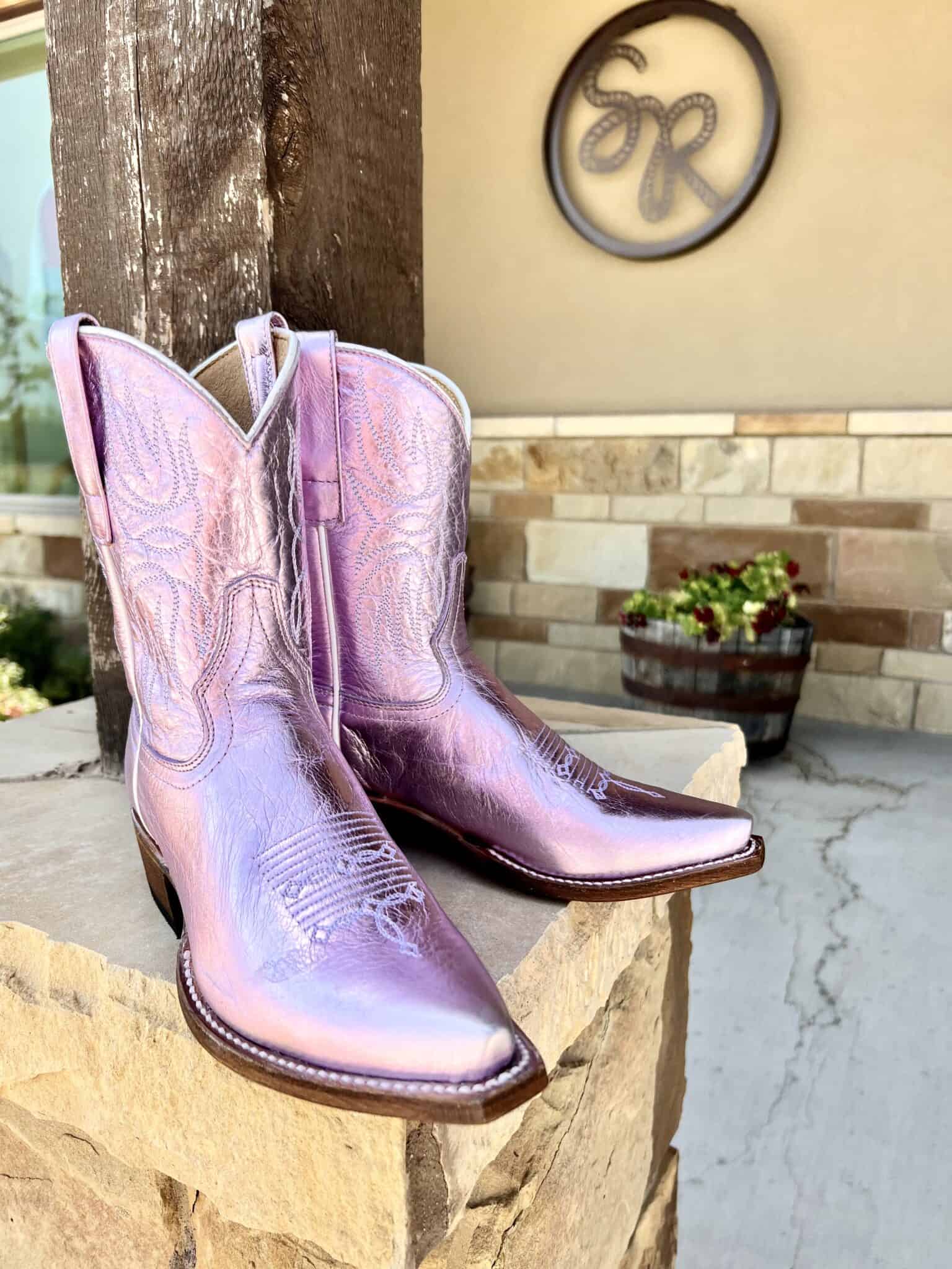 Macie Bean Patsy Shine 8" Shorty Boot Saddle Rags