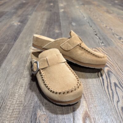 Minnetonka Buckle Clog - Cinnamon