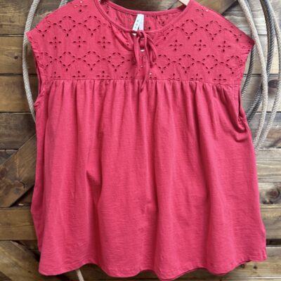 Womens Roper Sleeveless Eyelet Blouse-Red
