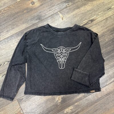 Womens Ariat L/S Boxy Crop Tee-Black Steer